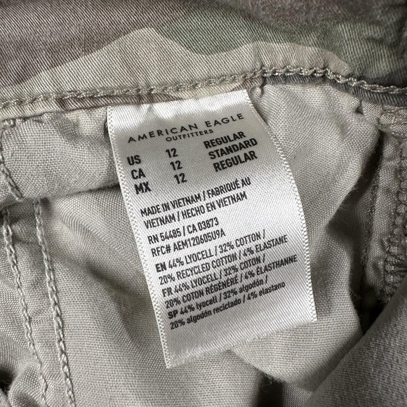 American Eagle Outfitters Cargo Pants Womens 12 Green Camo Barrel Stretch - Picture 6 of 15